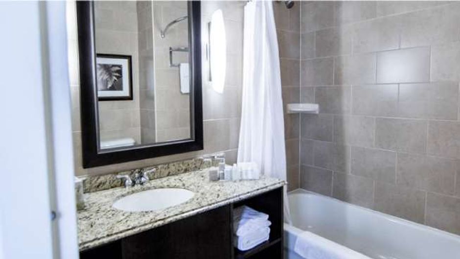 The Lord Nelson Hotel & Suites Room