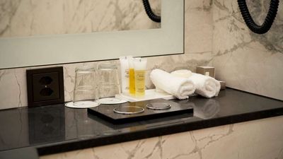 Nash Airport Hotel
