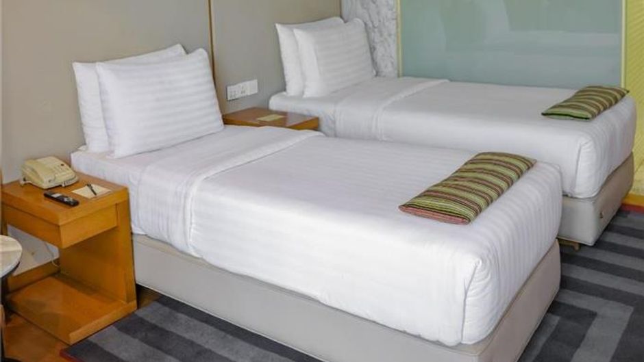 Avari Towers Karachi Room