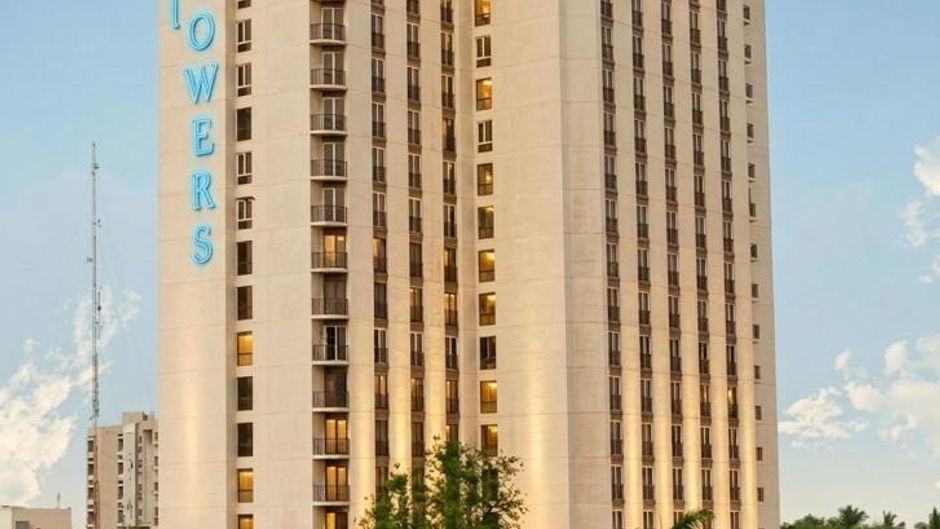 Avari Towers Karachi Exterior