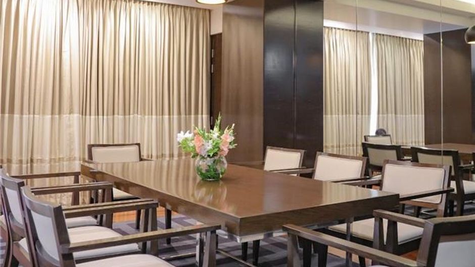 Avari Towers Karachi Suite