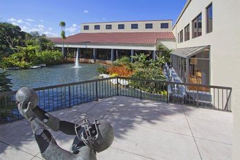 Shula's Hotel