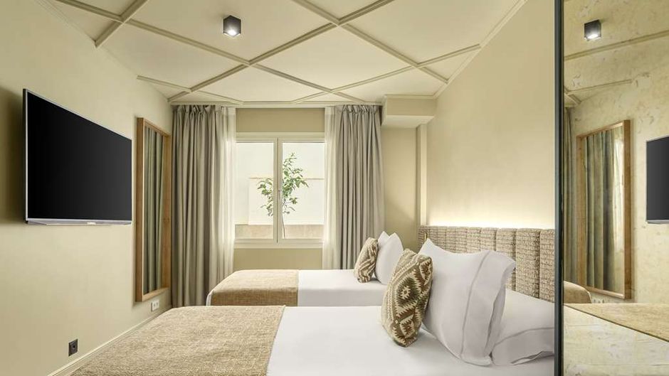 Room Mate Hotel Leo Room
