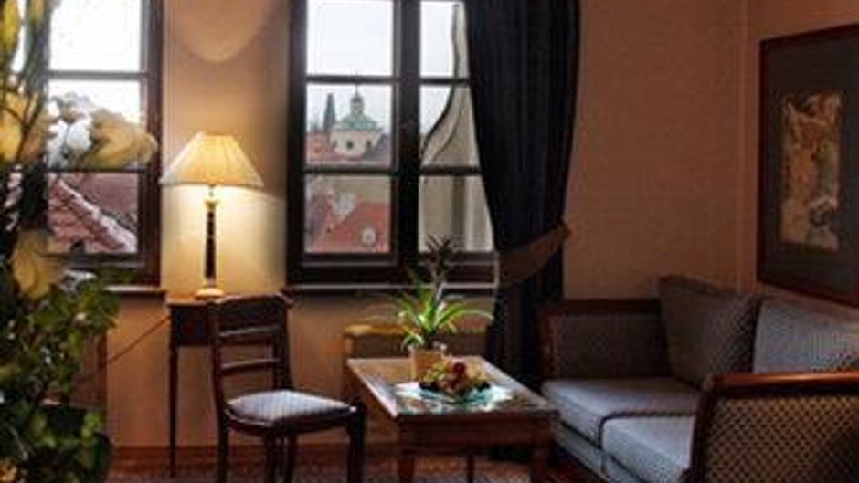 Golden Well Hotel Room