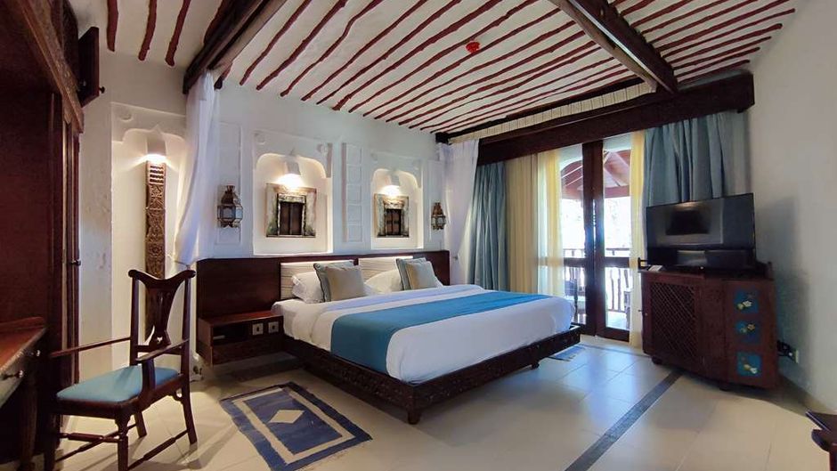 Serena Beach Hotel & Spa Room