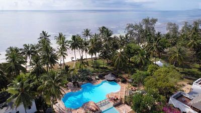 Serena Beach Hotel & Spa