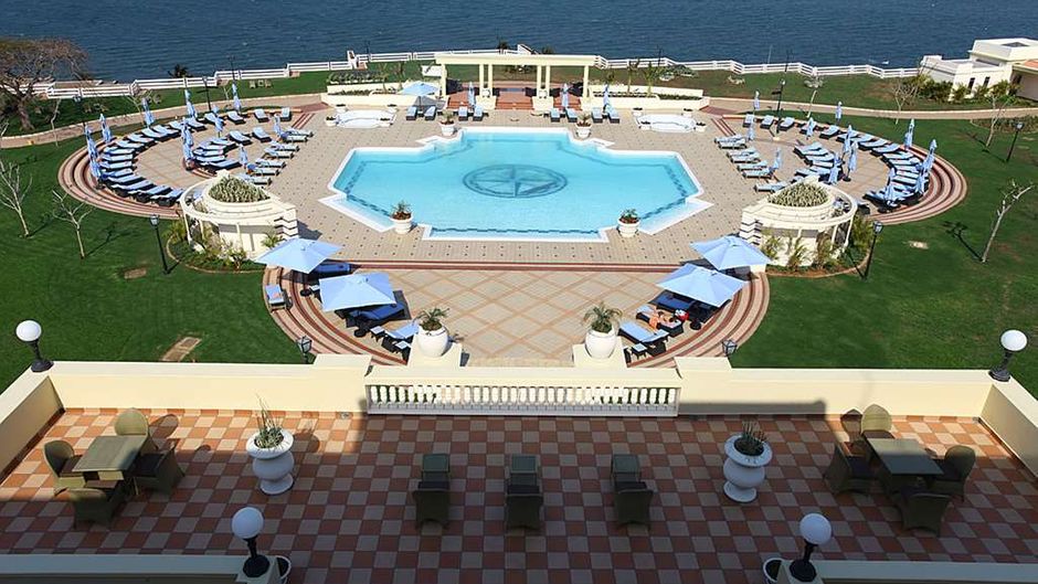 Polana Serena Hotel Pool