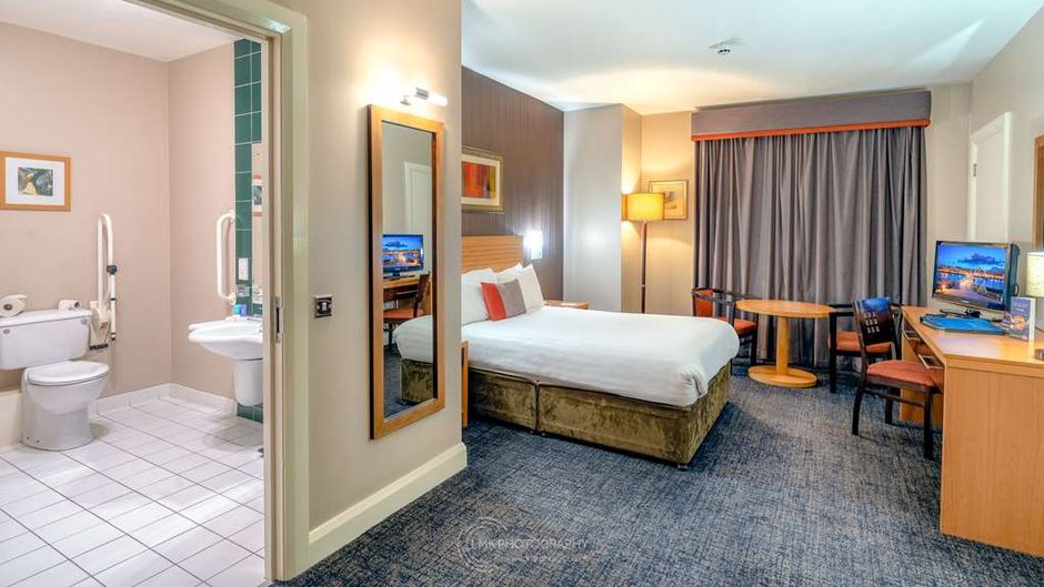 City Hotel Room