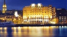 City Hotel