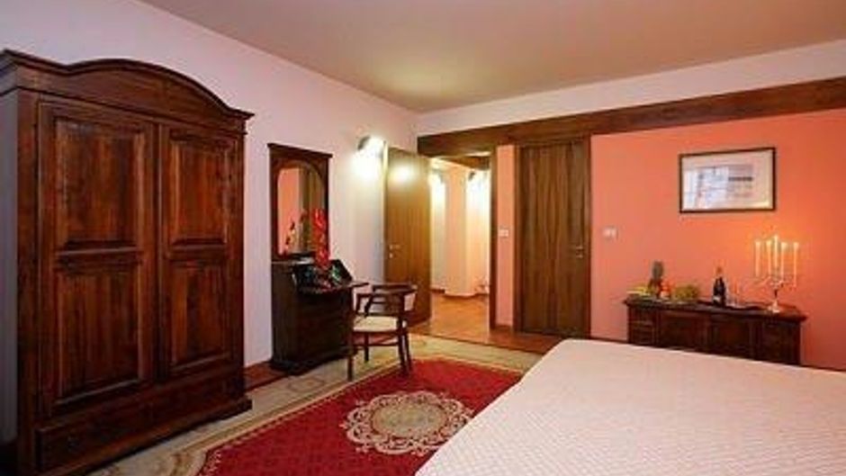 Palazzo Servanzi Confidati Room