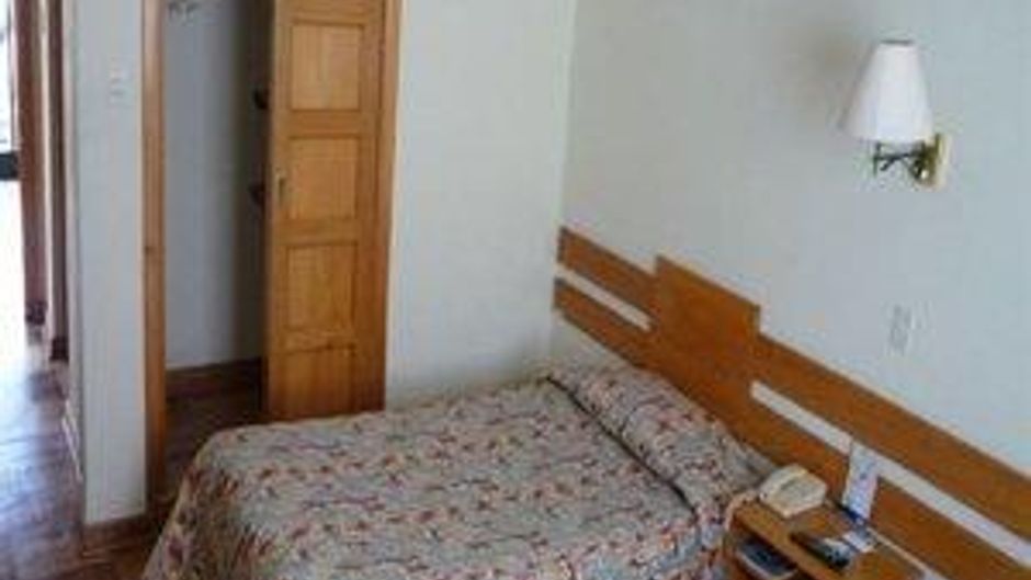 LP Los Portales Hotel Tarma Room