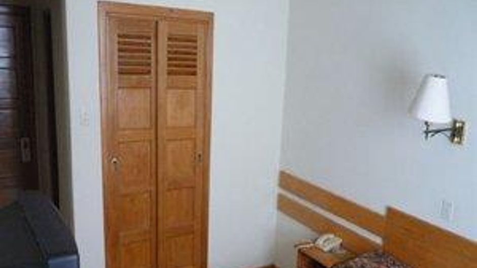 LP Los Portales Hotel Tarma Room