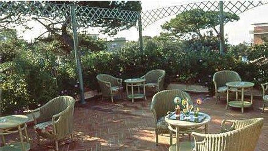 Hotel Mignon Exterior