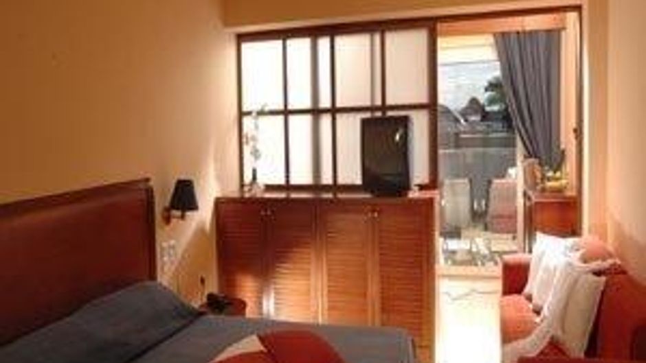 Minos Imperial Room