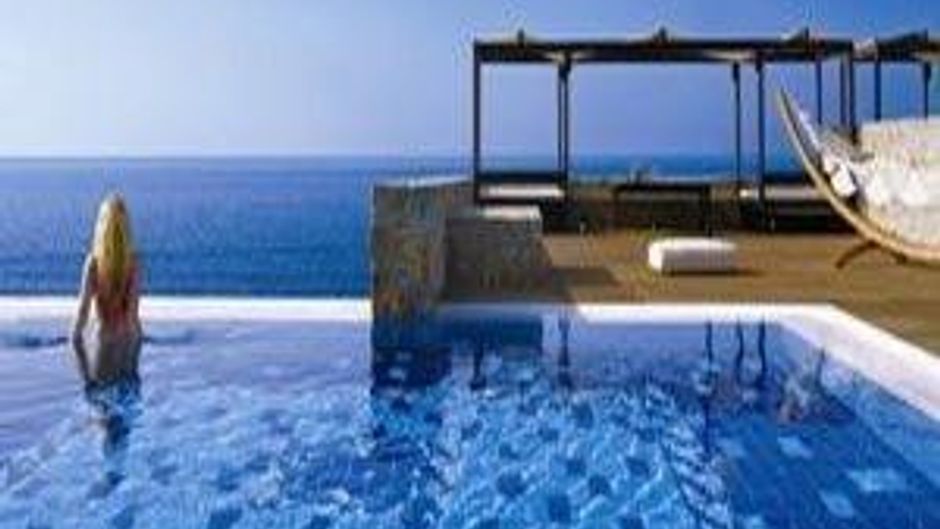 Minos Imperial Pool
