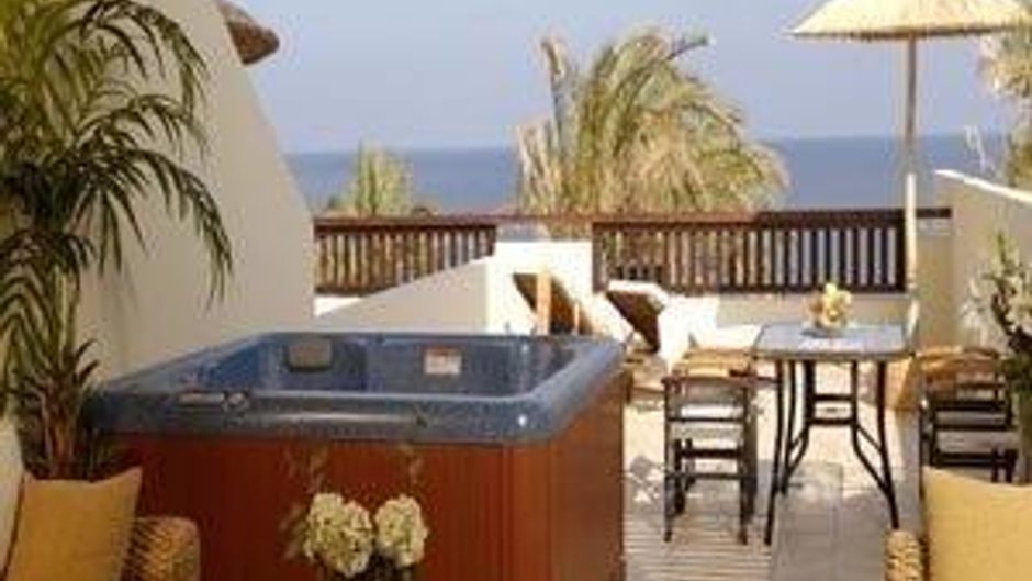 Minos Imperial Suite