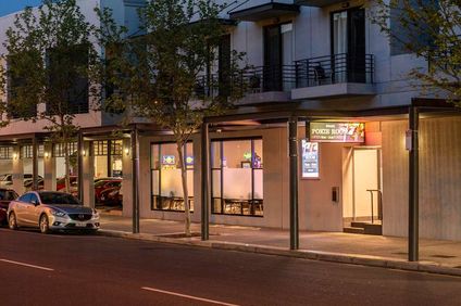 Mawson Lakes Hotel