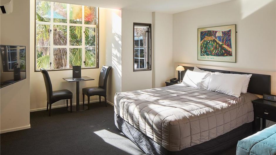 Hotel Pavilions Room
