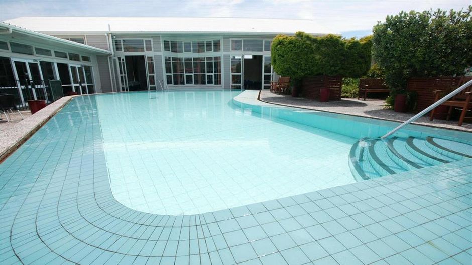 Brentwood Hotel Pool