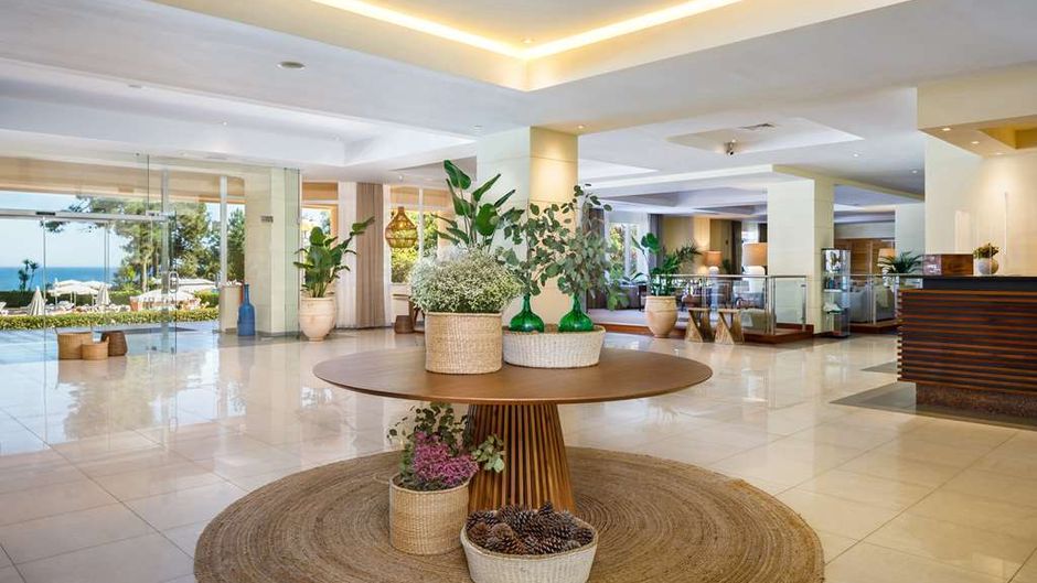 PortoBay Falesia Lobby
