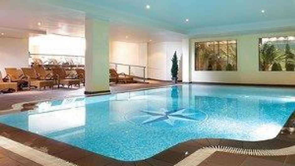PortoBay Falesia Pool