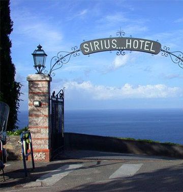 Hotel Sirius