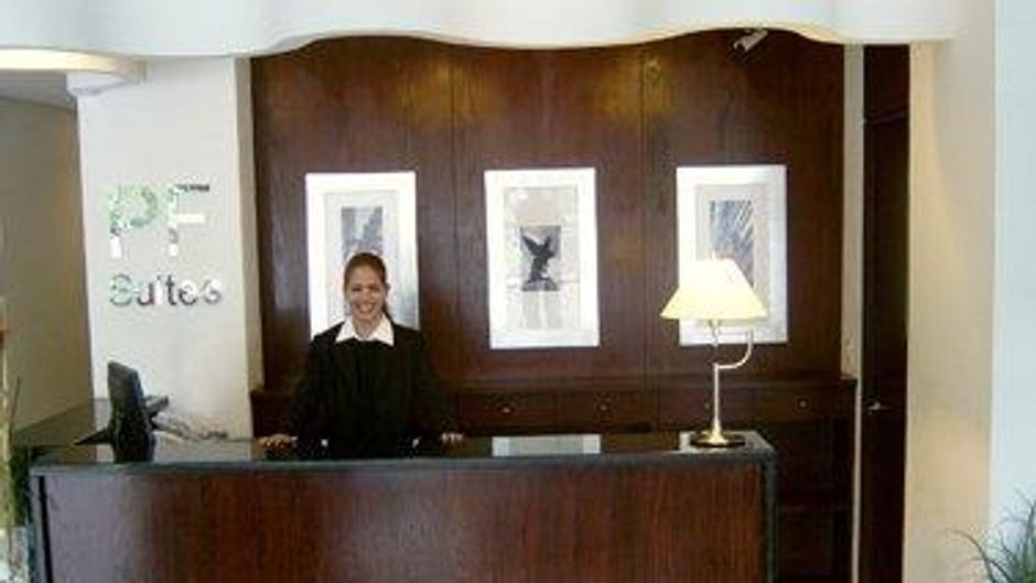 Hotel and Suites PF Lobby