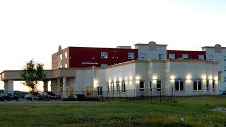 Nova Inn Peace River Exterior