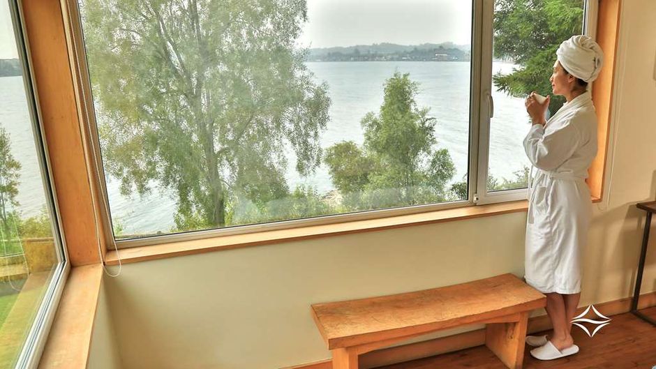 Hotel Cabanas del Lago Suite