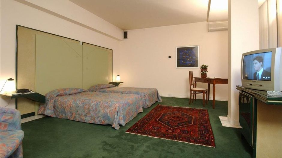 Buonconsiglio Hotel Room