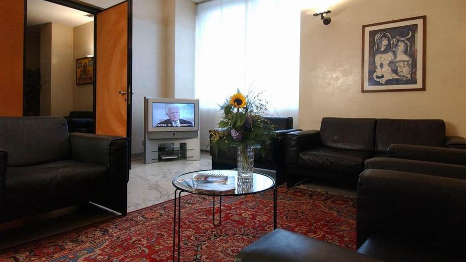 Buonconsiglio Hotel Room