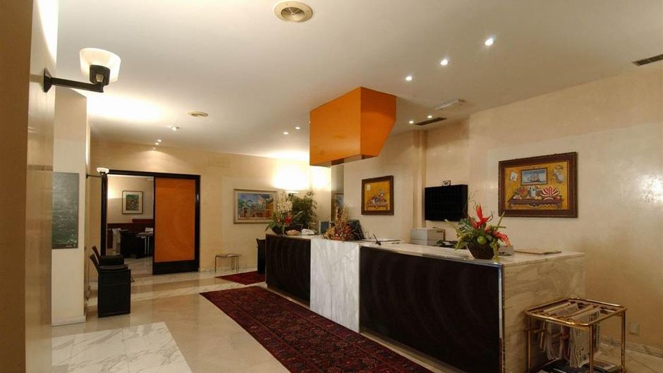 Buonconsiglio Hotel Lobby