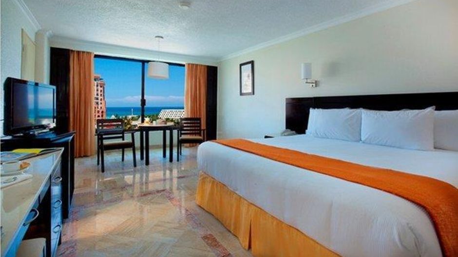 Krystal Cancun Room