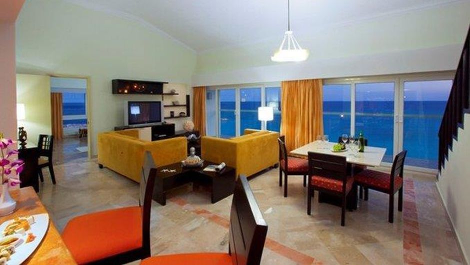 Krystal Cancun Suite