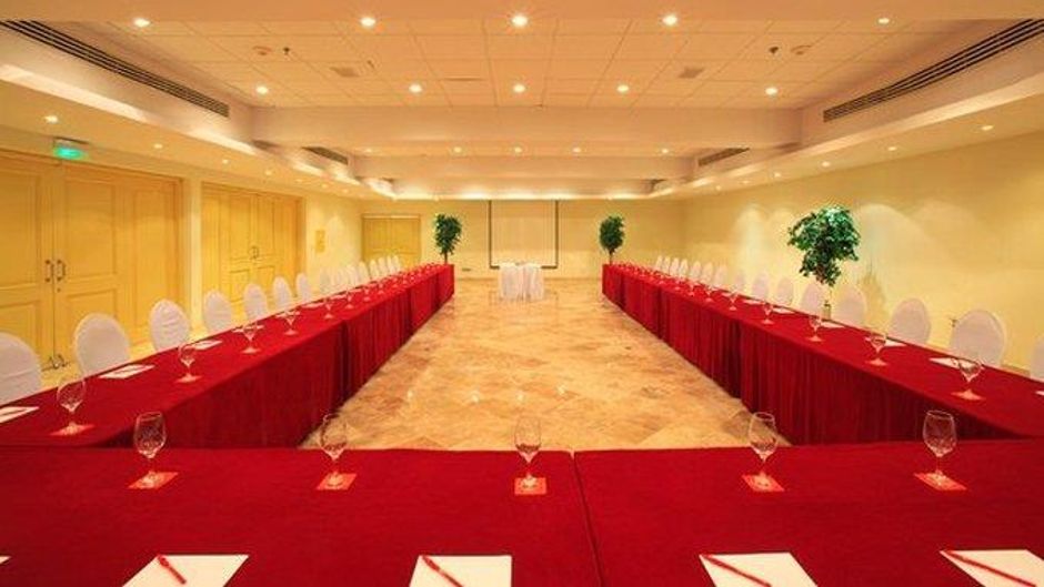 Krystal Cancun Meeting