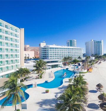 Krystal Cancun
