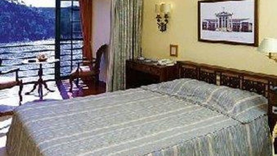 Estalagem Lago Azul Room