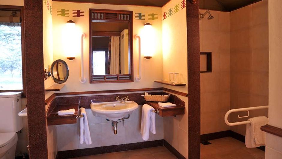Sweetwaters Tented Camp Room