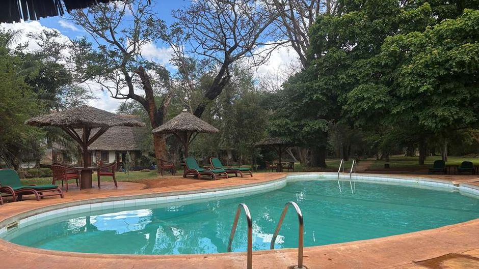 Kilaguni Serena Safari Lodge Pool