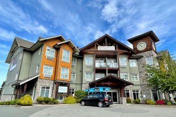Old House Village Hotel & Spa