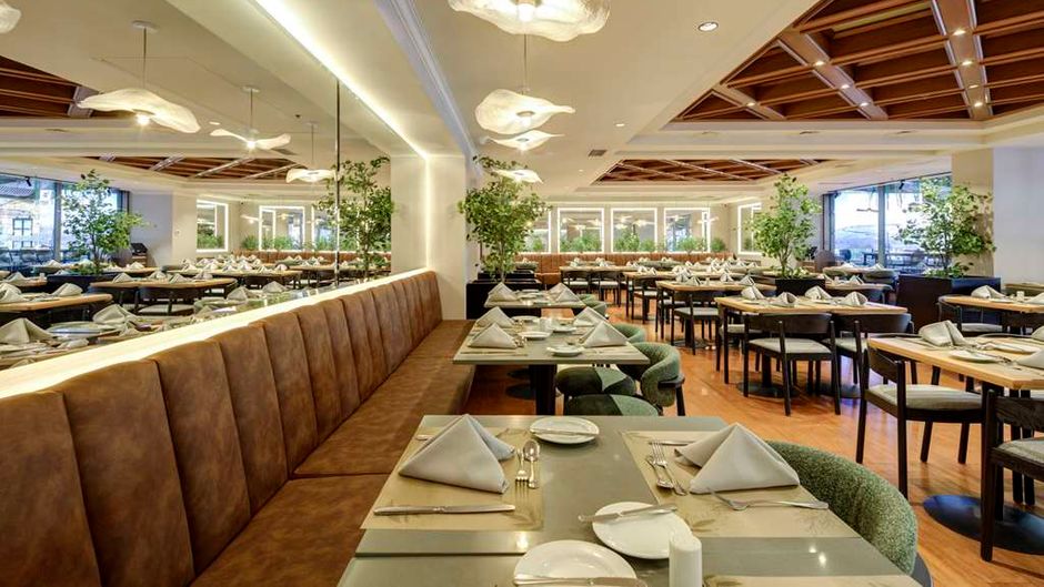 Plaza El Bosque Ebro Hotel Restaurant