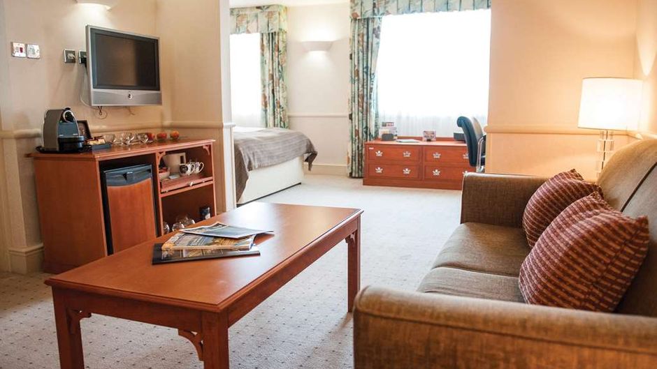 The North Lakes Hotel Suite