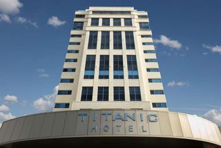 Titanic Business Kartal Hotel