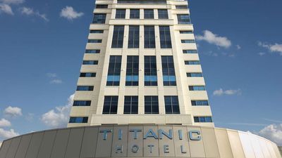 Titanic Business Kartal Hotel