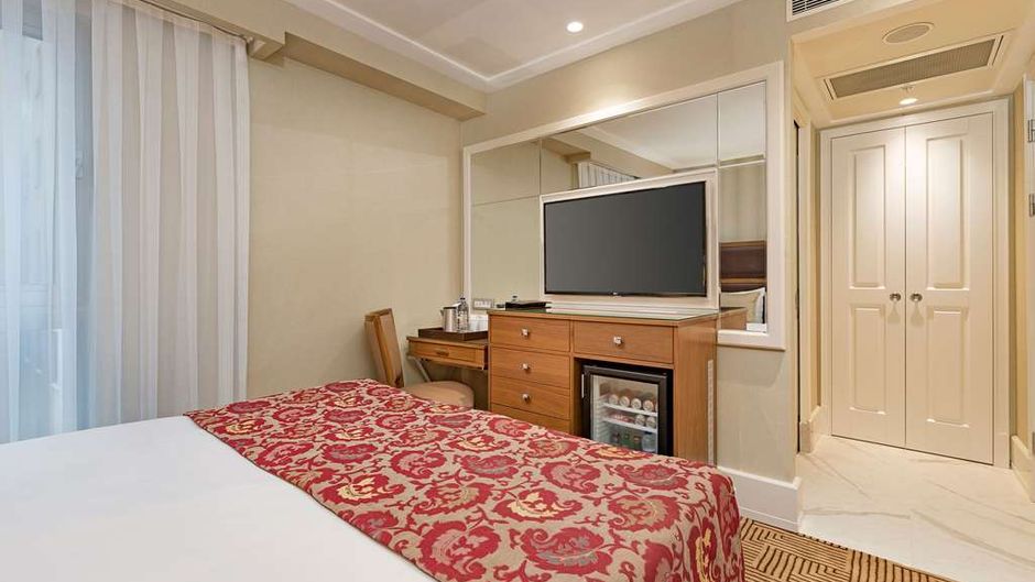 Titanic City Taksim Room