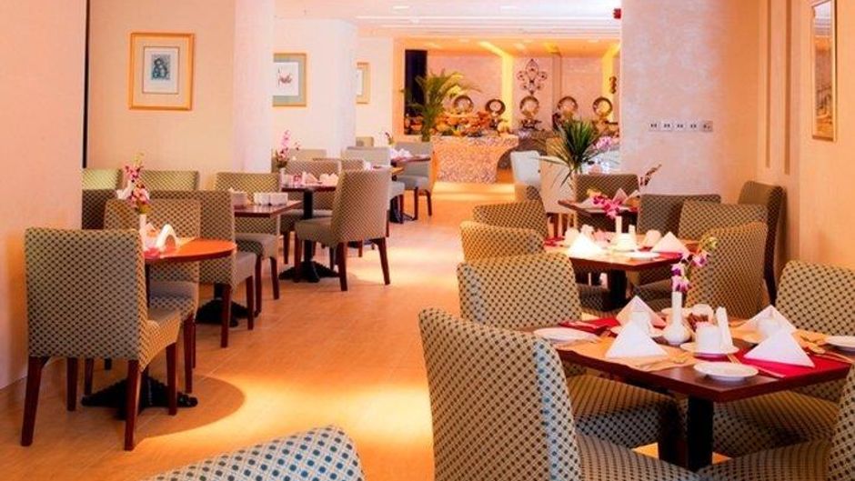 City Seasons Al Hamra Hotel Abu Dhabi Restaurant