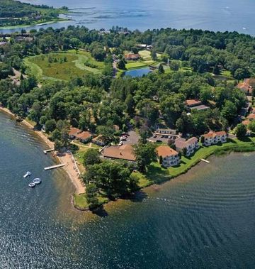 Maddens on Gull Lake