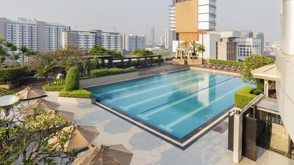 Pathumwan Princess Hotel Pool