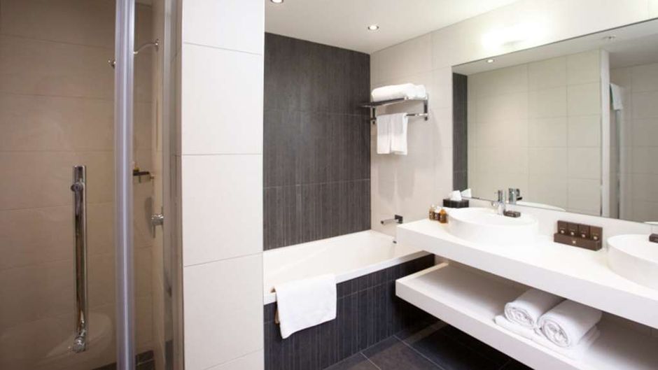 Sudima Hotel Auckland Airport Suite