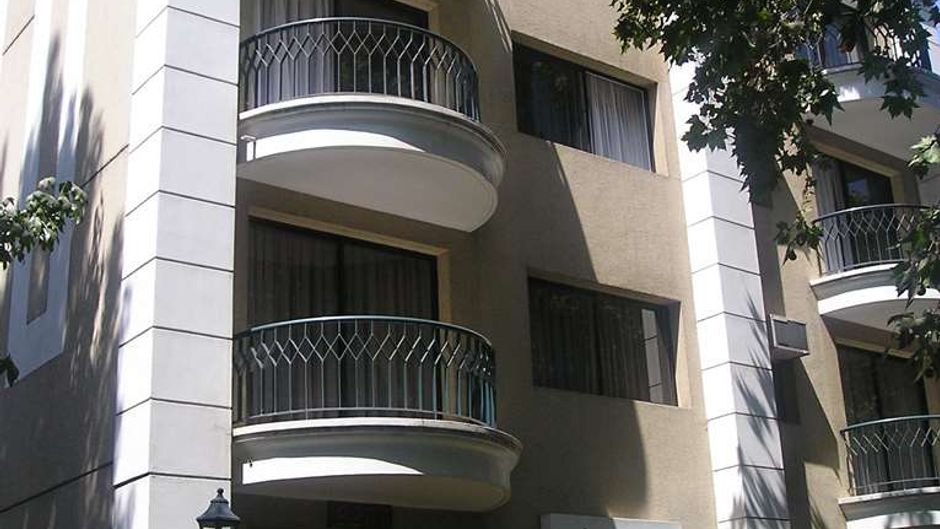 Park Plaza Apartments Exterior